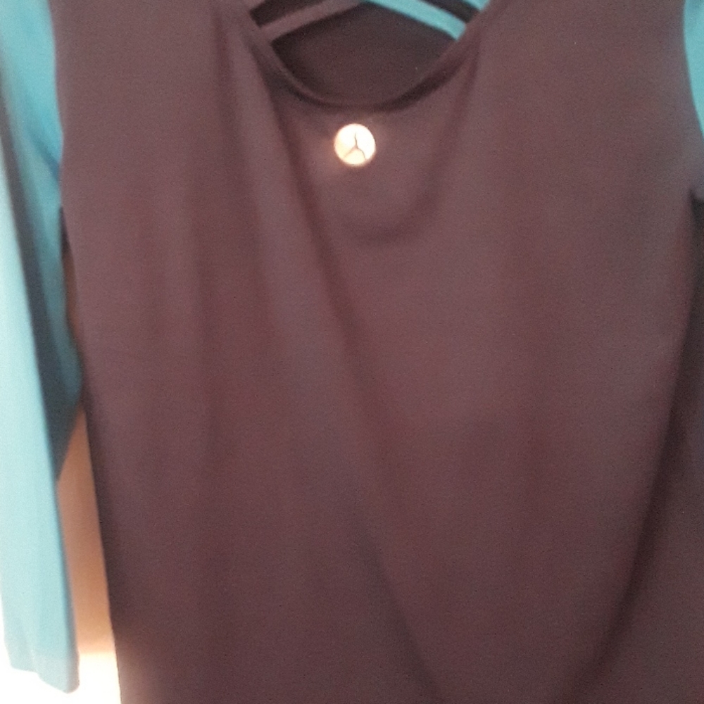 Yoshion sports tee